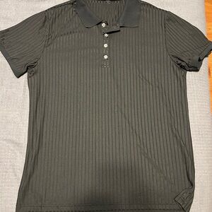 Black Casual Button Down Shirt with Modern Style